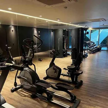 Amazing Central Studio With Balcony & Gym 1 * Lisboa